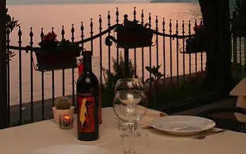 La Foresta Monteisola Hotel